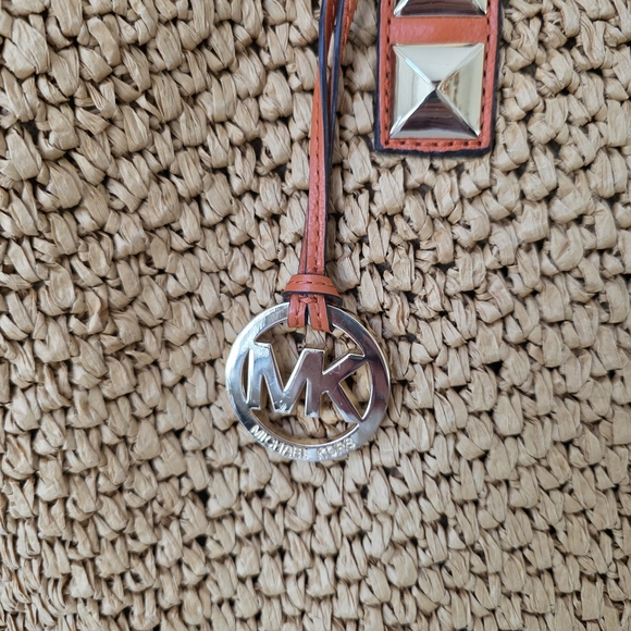 Michael Kors Santorini Raffia Basket Tote Tan Straw Tangerine Leather MK Charm - Picture 2 of 12